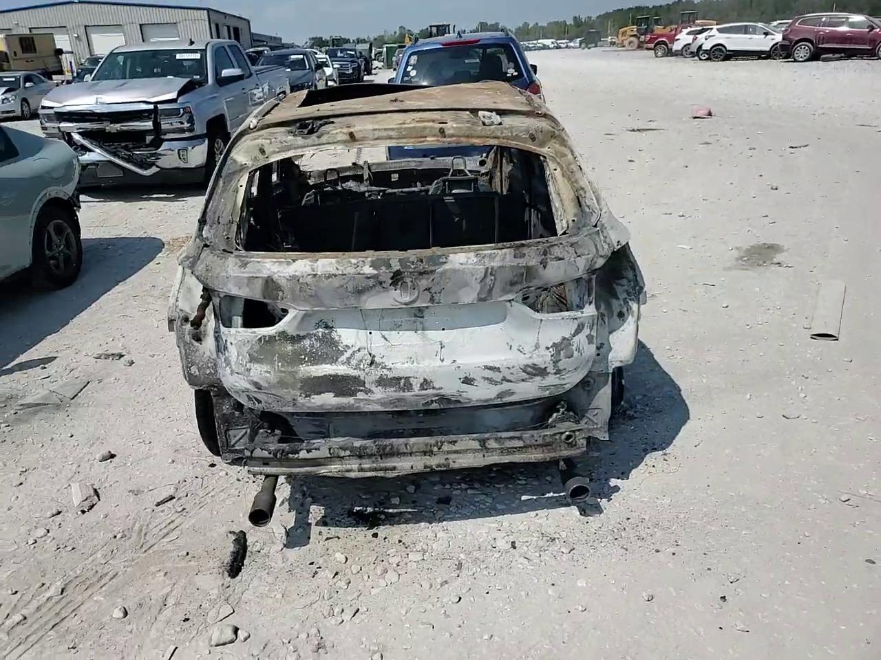 Фото: WBXHT3C31J5F89751