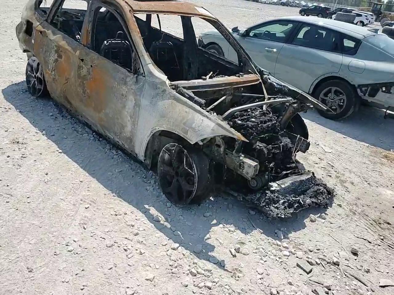 Фото: WBXHT3C31J5F89751