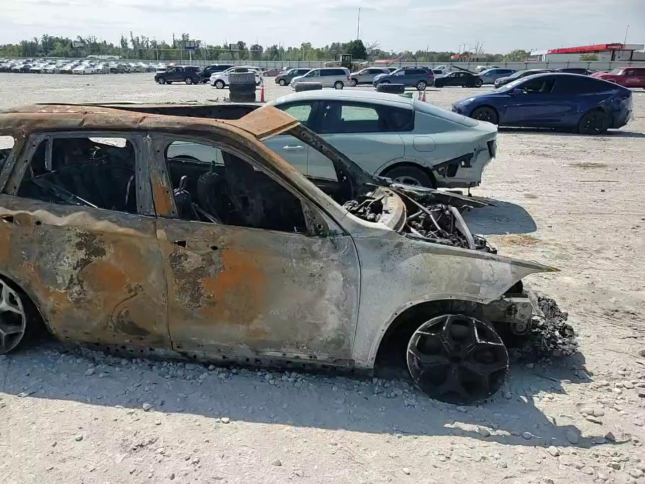 Фото: WBXHT3C31J5F89751