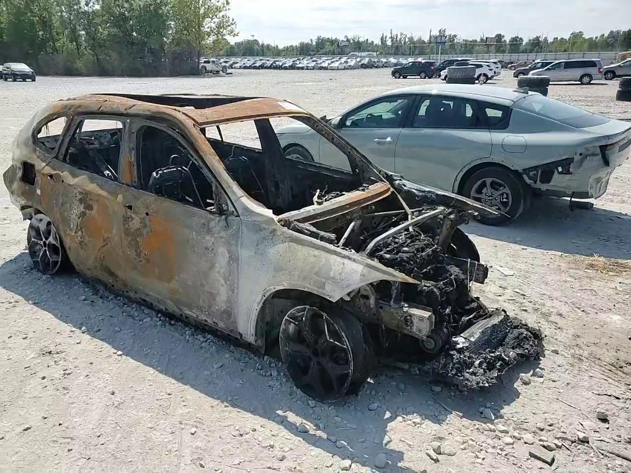 Фото: WBXHT3C31J5F89751