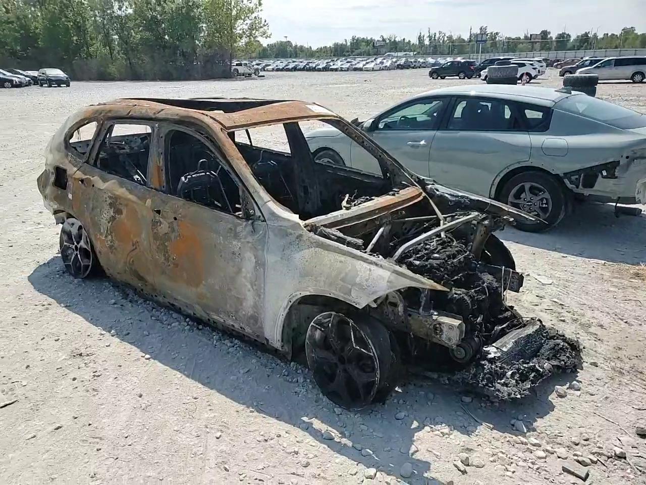 Фото: WBXHT3C31J5F89751