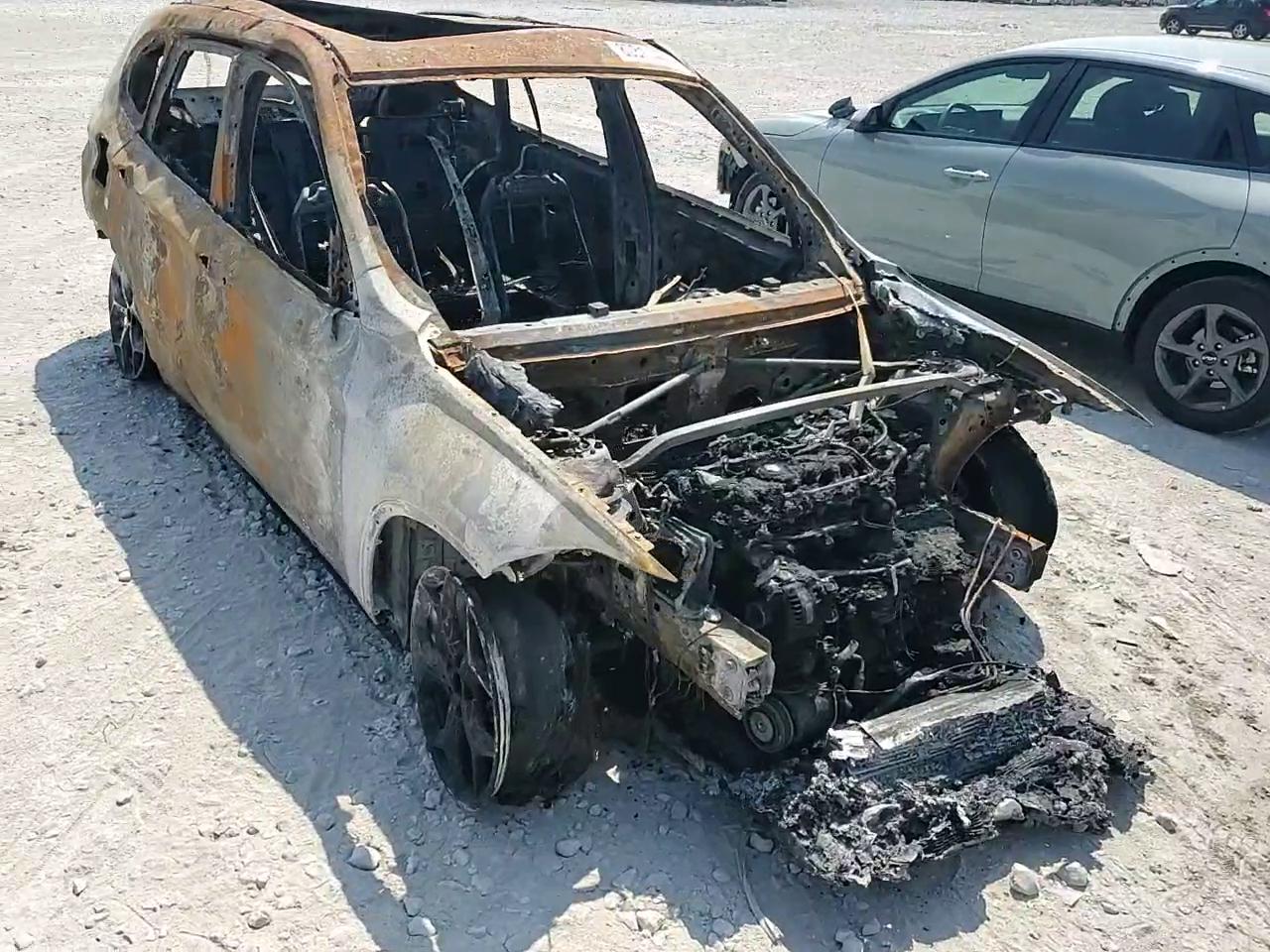 Фото: WBXHT3C31J5F89751