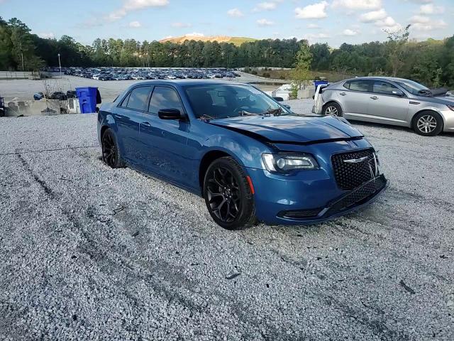 2020 Chrysler 300 Touring VIN: 2C3CCAAG8LH158855 Lot: 81879515