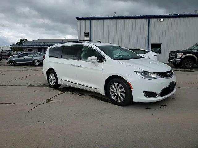 2018 Chrysler Pacifica Touring L VIN: 2C4RC1BG6JR277998 Lot: 81094755