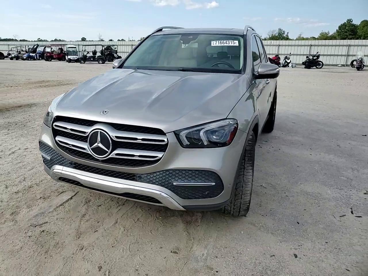 Фото: 4JGFB4KB2LA091616