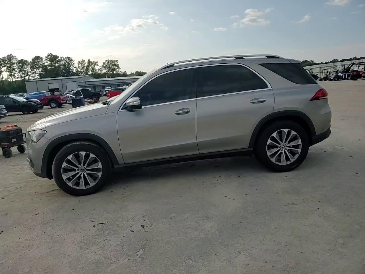 Фото: 4JGFB4KB2LA091616