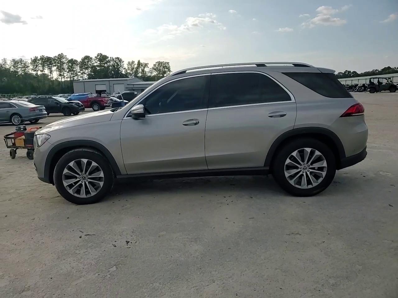 Фото: 4JGFB4KB2LA091616