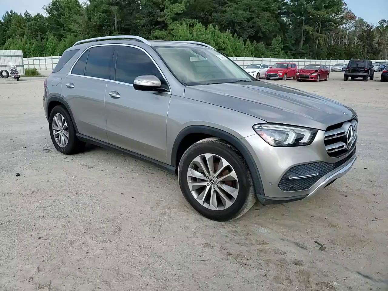 Фото: 4JGFB4KB2LA091616