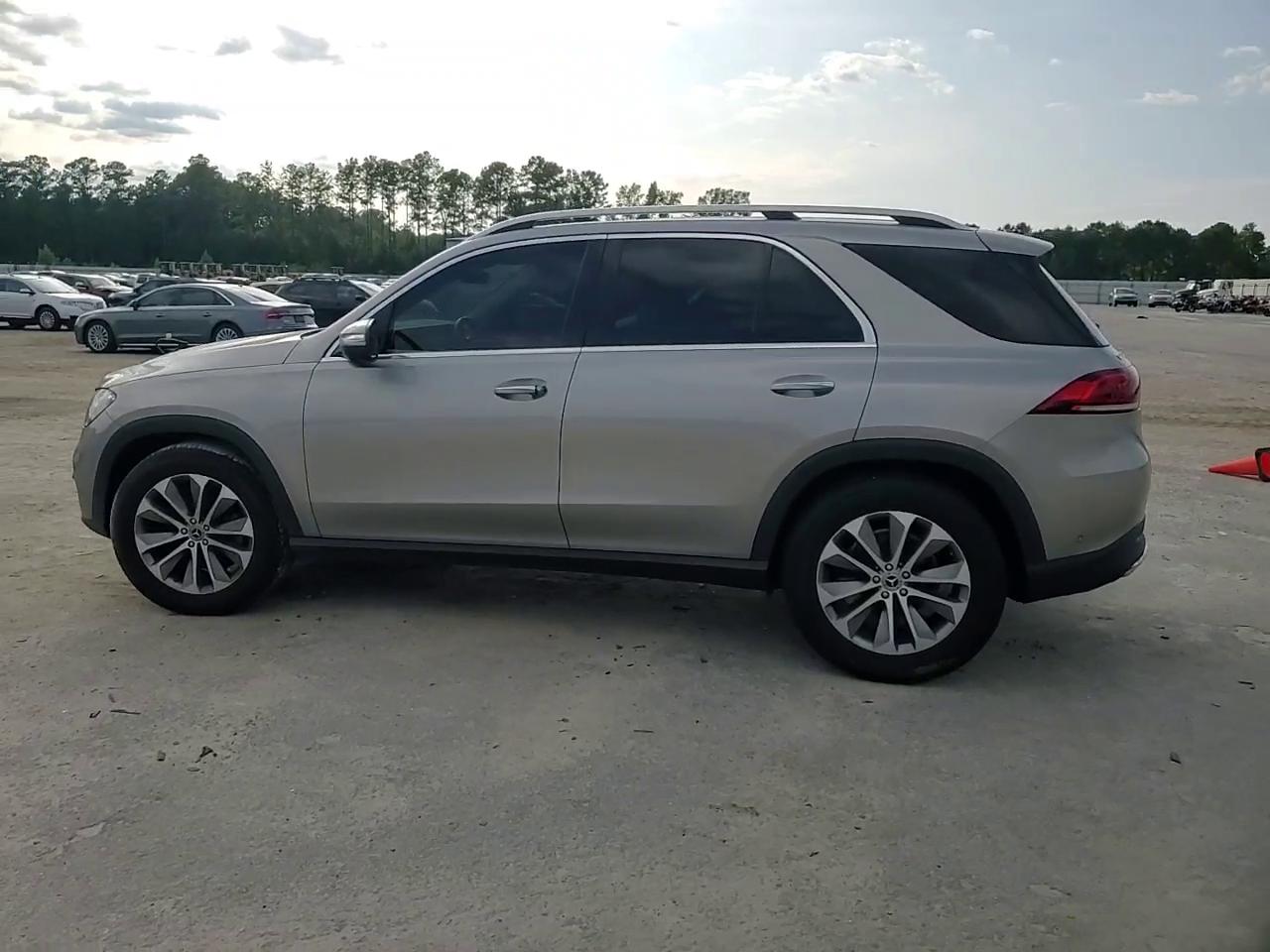 Фото: 4JGFB4KB2LA091616