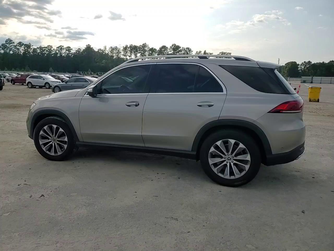 Фото: 4JGFB4KB2LA091616