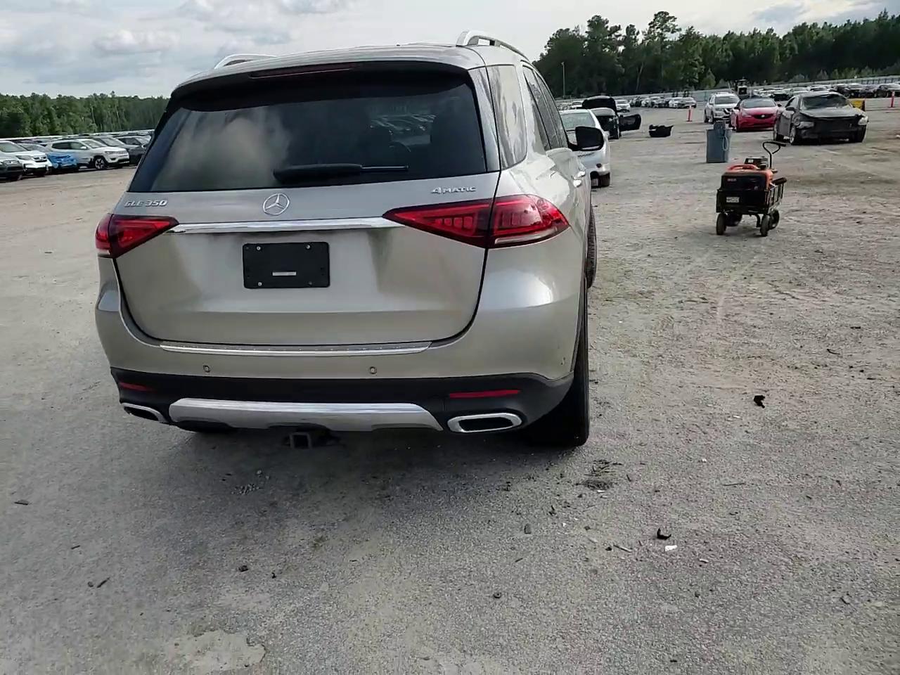 Фото: 4JGFB4KB2LA091616