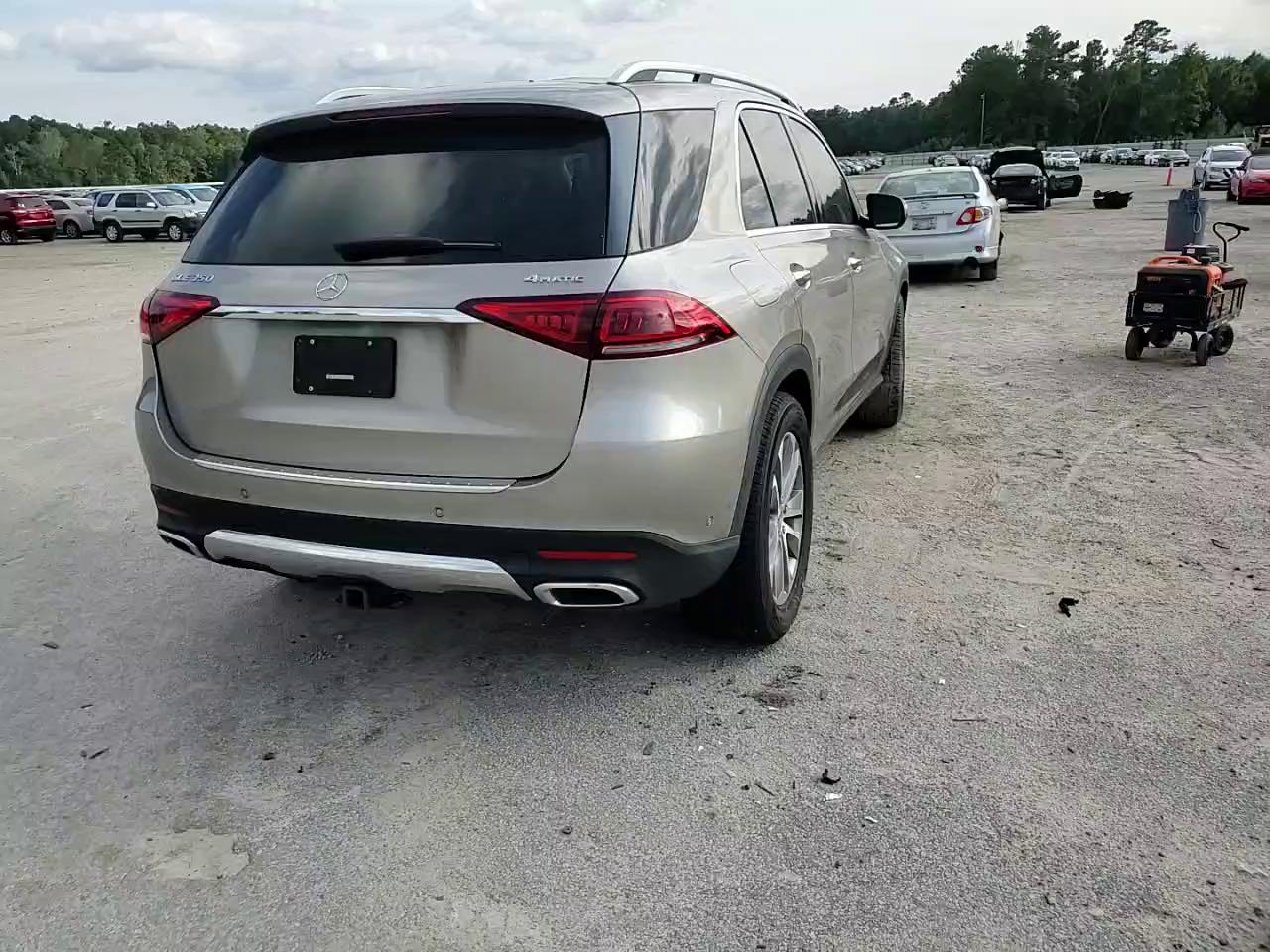 Фото: 4JGFB4KB2LA091616