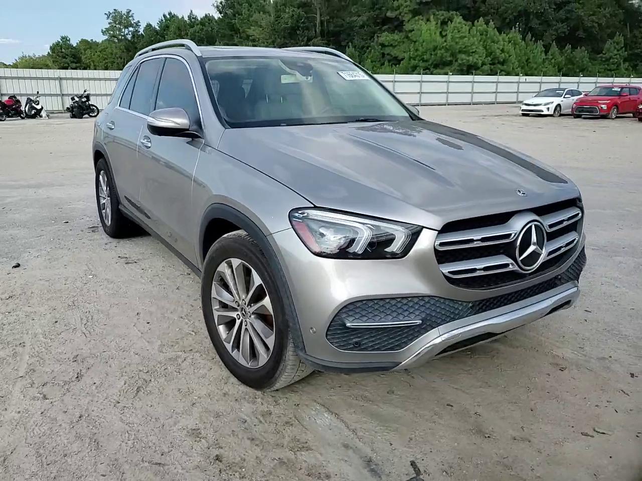 Фото: 4JGFB4KB2LA091616