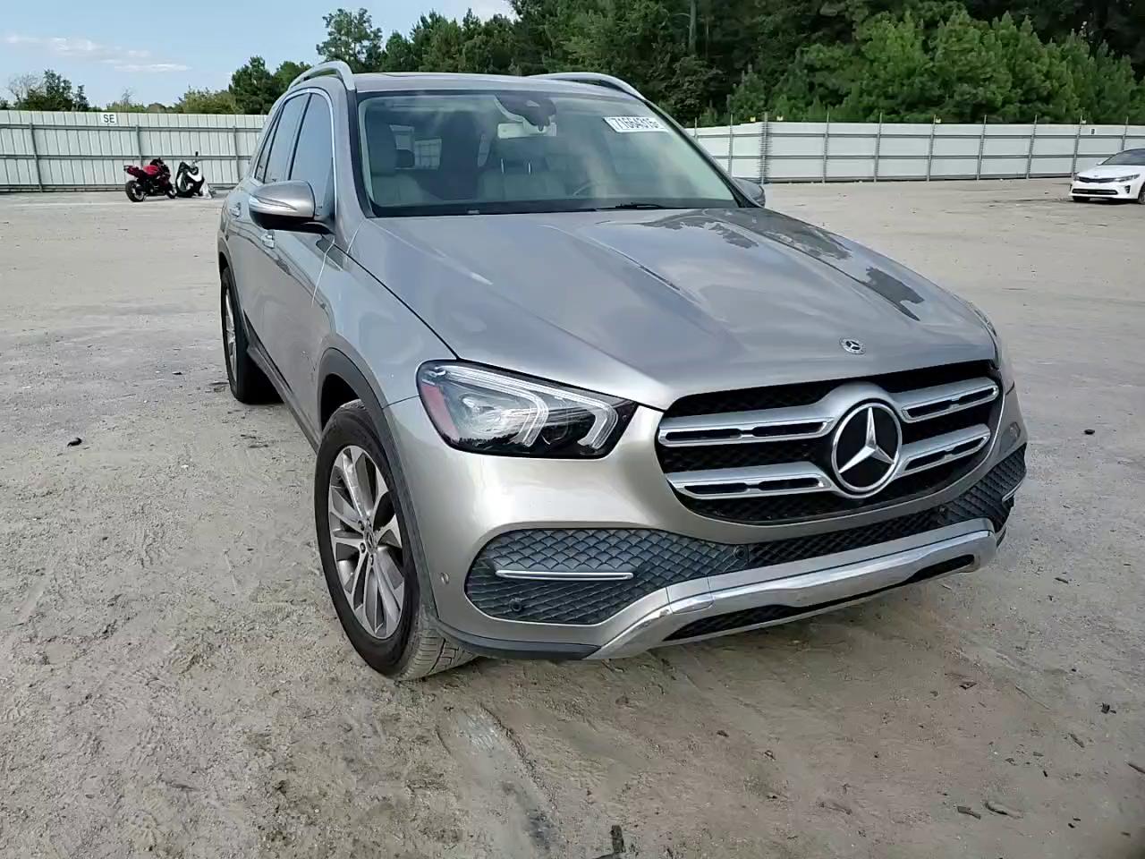 Фото: 4JGFB4KB2LA091616