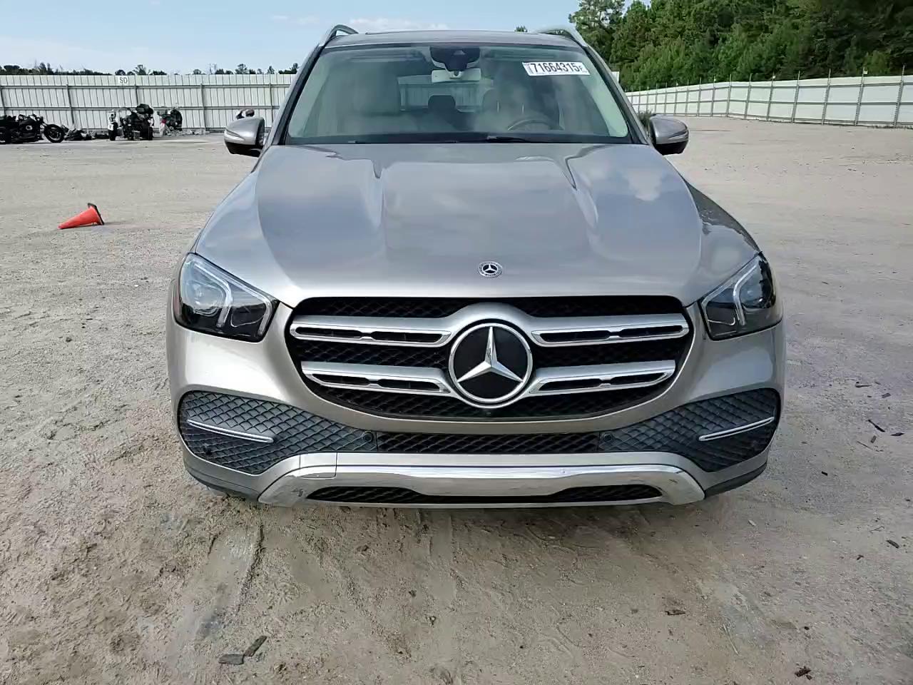 Фото: 4JGFB4KB2LA091616