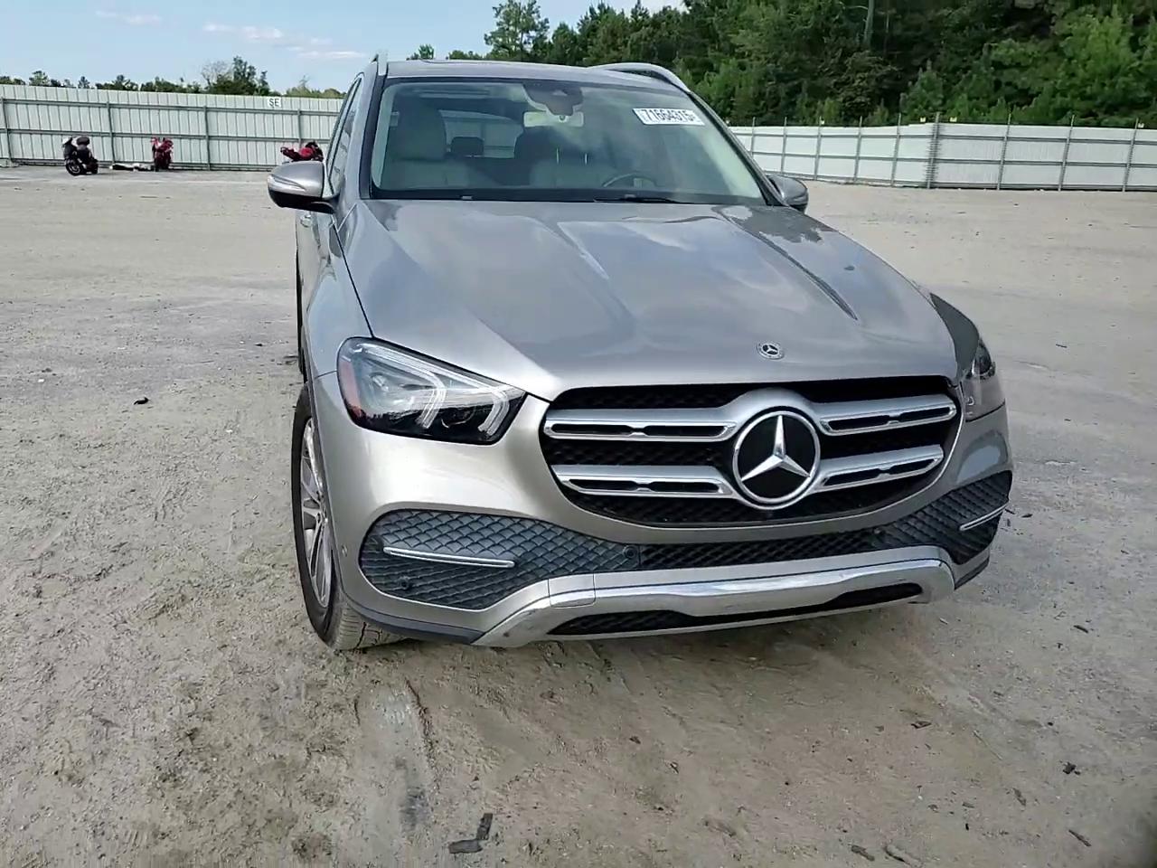 Фото: 4JGFB4KB2LA091616