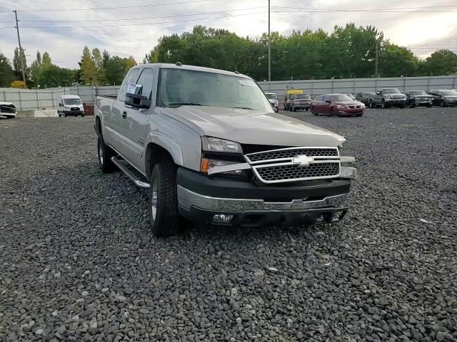 2005 Chevrolet Silverado K2500 Heavy Duty VIN: 1GCHK29255E277525 Lot: 81820165