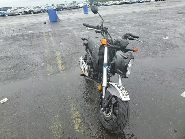 2023 Honda Grom 125 VIN: MLHJC921XP5110327 Lot: 81032825