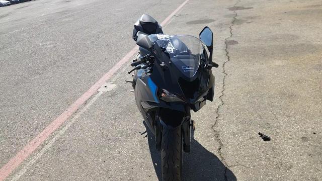 2025 Kawasaki Zx636 K VIN: JKBZXJJ15SA021218 Lot: 71067435