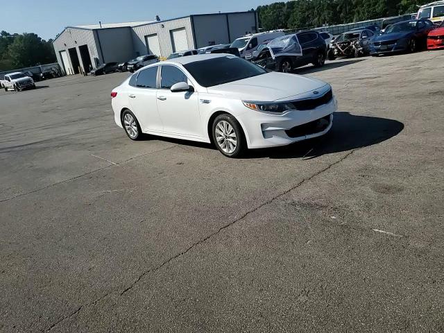 2018 Kia Optima Lx VIN: 5XXGT4L33JG267961 Lot: 81027295