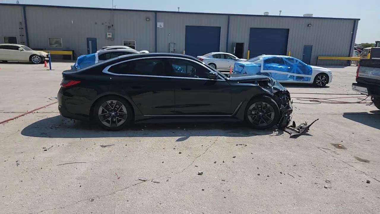 Фото: WBY43AW07PFR30926