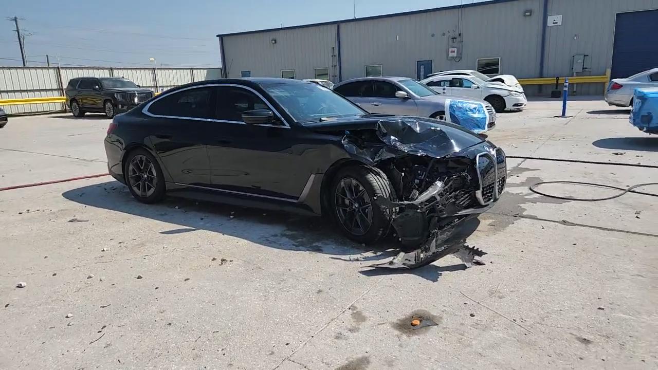 Фото: WBY43AW07PFR30926