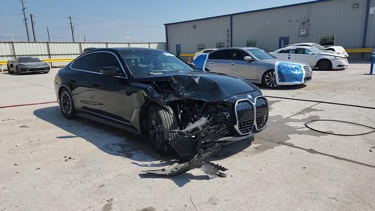 Фото: WBY43AW07PFR30926