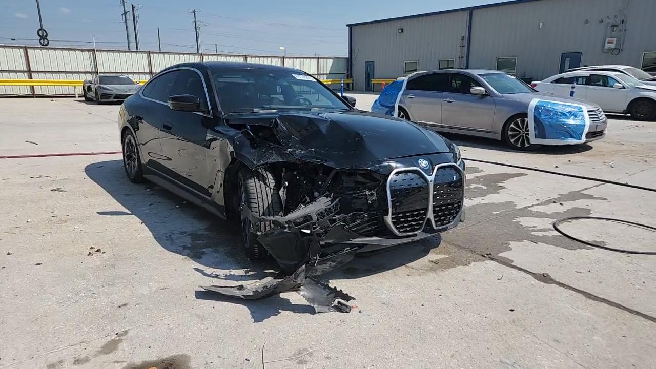 Фото: WBY43AW07PFR30926