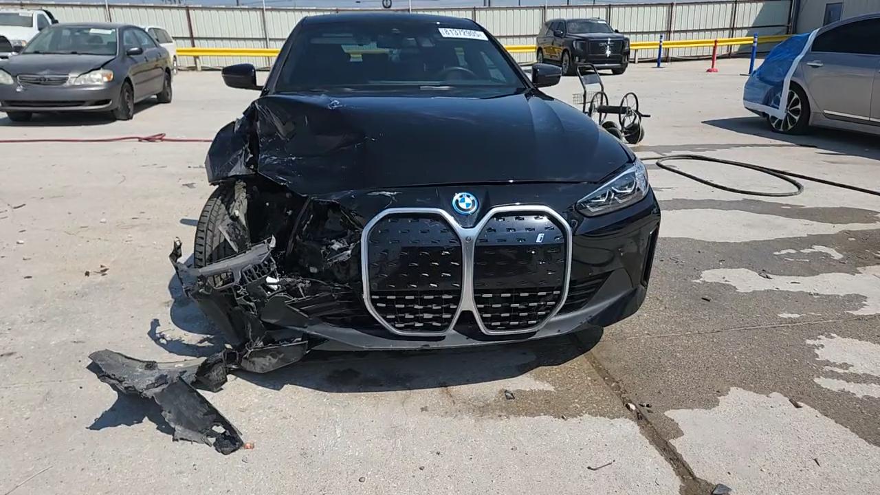 Фото: WBY43AW07PFR30926