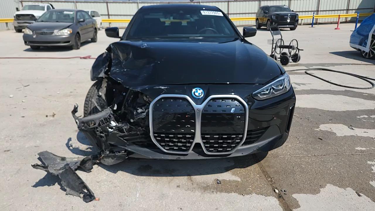 Фото: WBY43AW07PFR30926