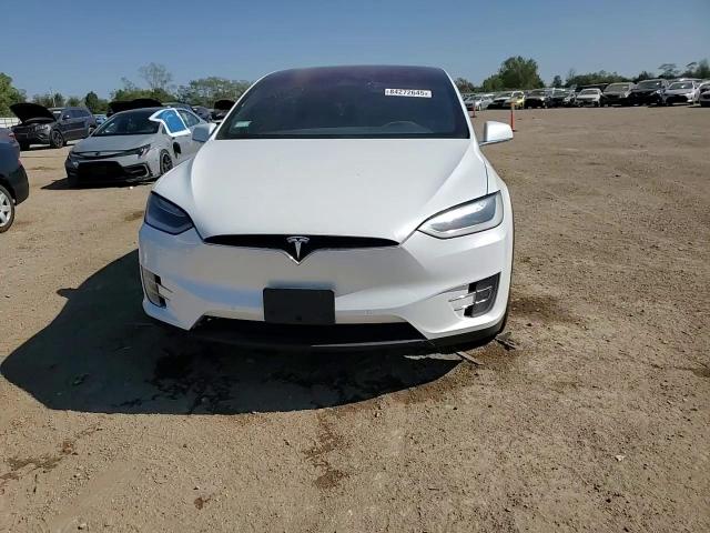 2017 Tesla Model X VIN: 5YJXCBE25HF055455 Lot: 84272645