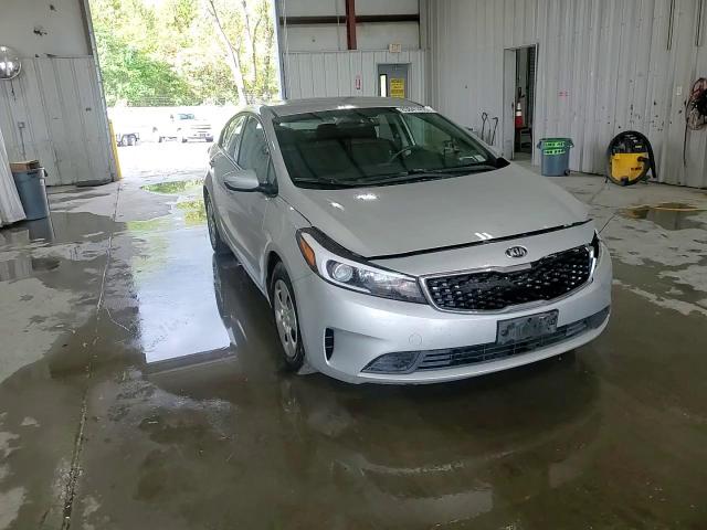 2018 Kia Forte Lx VIN: 3KPFK4A70JE272547 Lot: 83841455