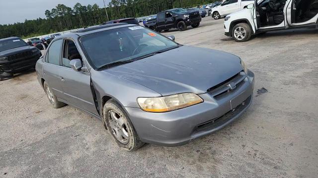 2000 Honda Accord Ex VIN: 1HGCG1655YA008667 Lot: 72018905