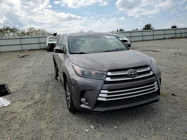2019 Toyota Highlander Se VIN: 5TDJZRFH5KS587212 Lot: 71115205