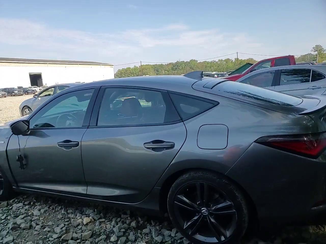 Фото: 19UDE4G72PA015327