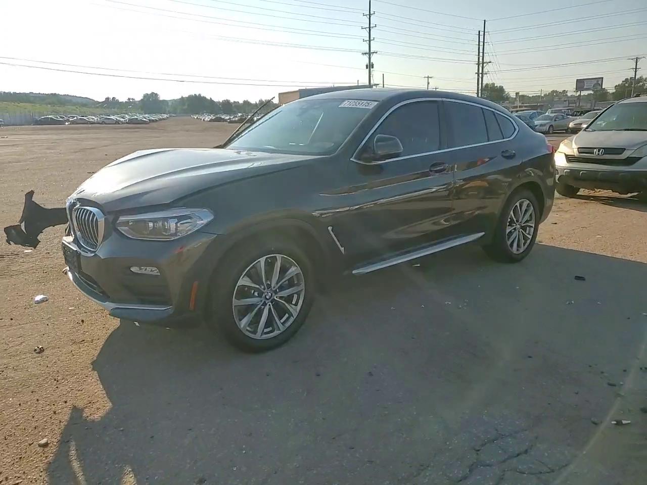 Фото: 5UXUJ3C51KLG51910