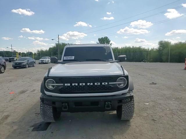2022 Ford Bronco Base VIN: 1FMEE5DP2NLB39219 Lot: 70924485