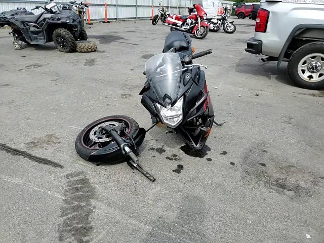 2012 Yamaha Fz6 R VIN: JYARJ18E7CA008150 Lot: 80827485
