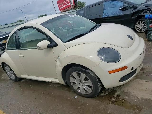2008 Volkswagen New Beetle S VIN: 3VWPW31C78M525117 Lot: 81282195