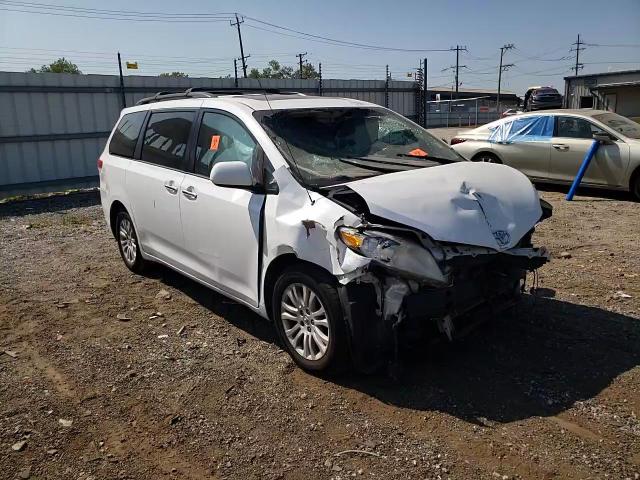 2014 Toyota Sienna Xle VIN: 5TDYK3DC6ES526303 Lot: 72060215