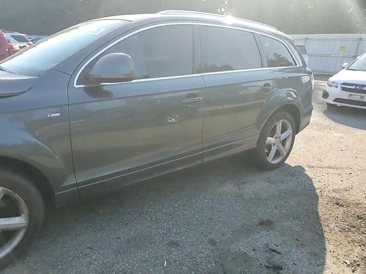 Фото: WA1CV74L99D012546