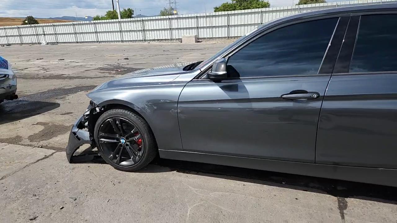 Фото: WBA3B3G50FNT18655