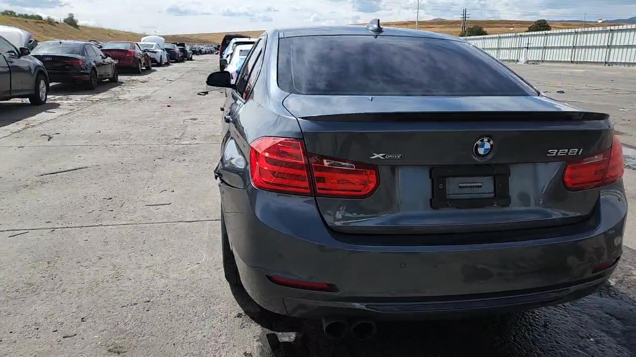 Фото: WBA3B3G50FNT18655