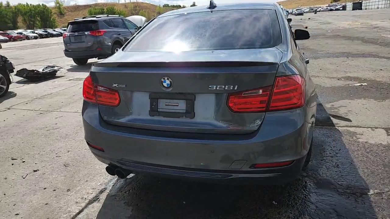 Фото: WBA3B3G50FNT18655