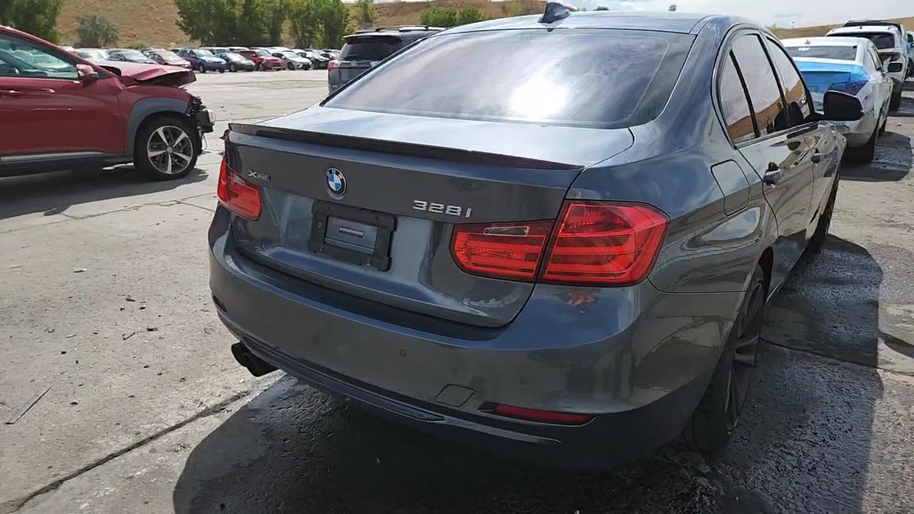 Фото: WBA3B3G50FNT18655