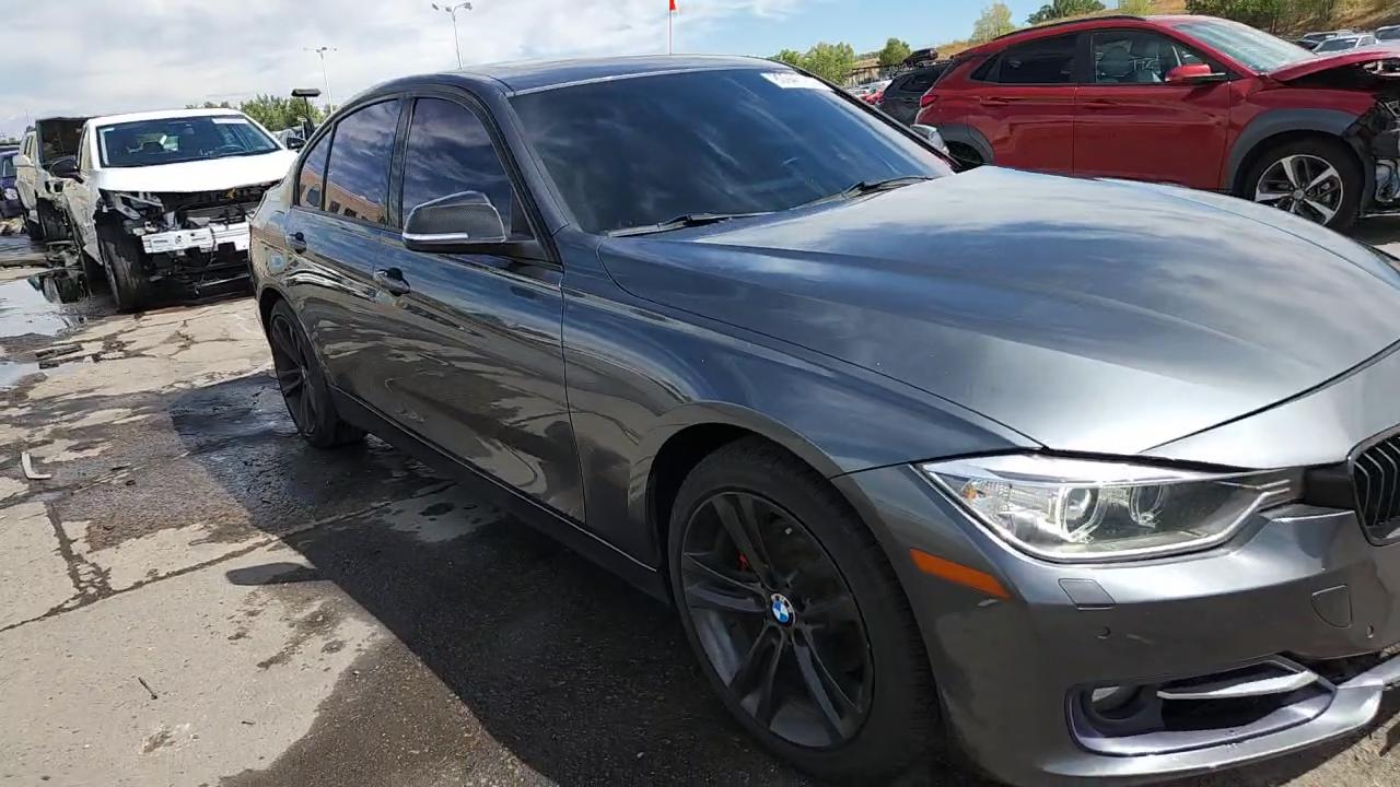 Фото: WBA3B3G50FNT18655