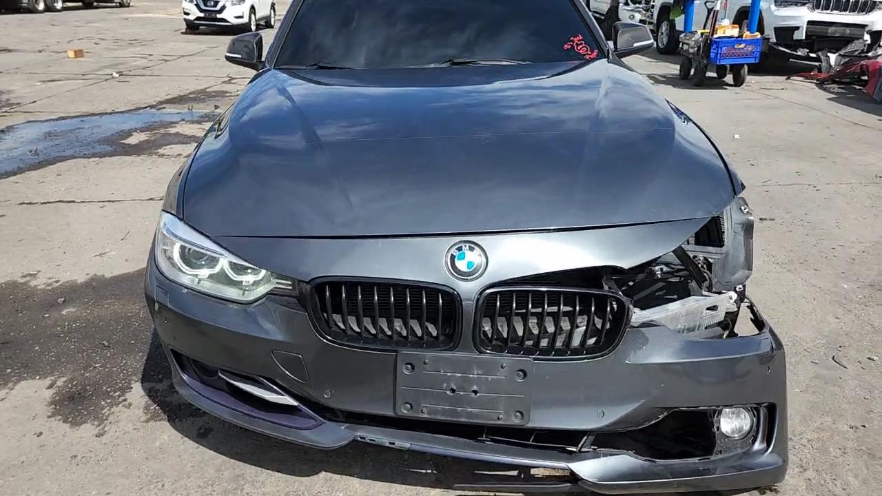 Фото: WBA3B3G50FNT18655