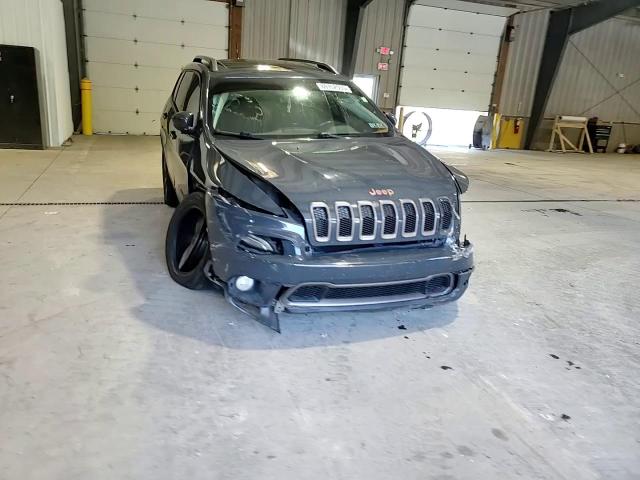 2016 Jeep Cherokee Latitude VIN: 1C4PJMCS2GW321223 Lot: 80162555