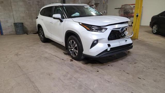 2024 Toyota Highlander Hybrid Xle VIN: 5TDKBRCH3RS140854 Lot: 71363255