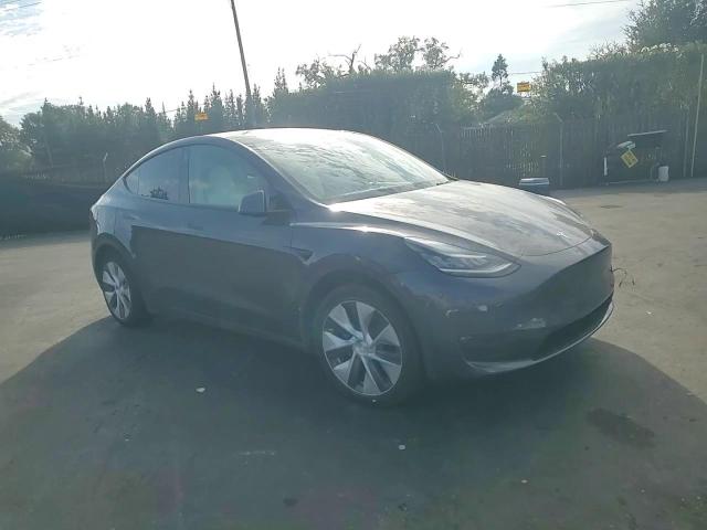 2022 Tesla Model Y VIN: 7SAYGAEE6NF358367 Lot: 84019785